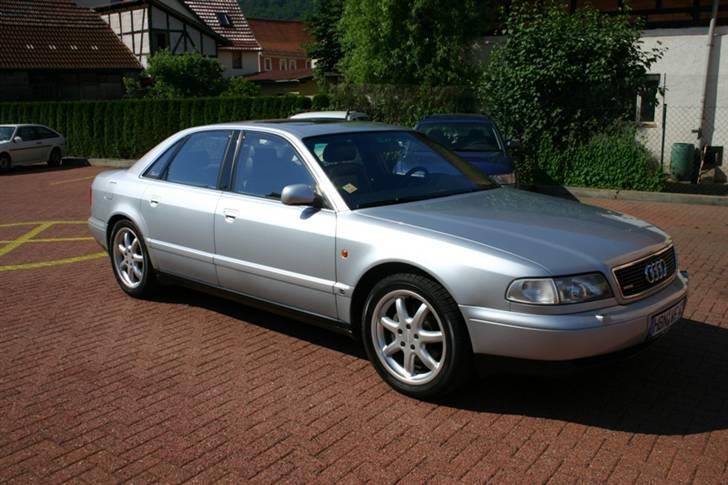 Audi A8 4,2 Quattro billede 3