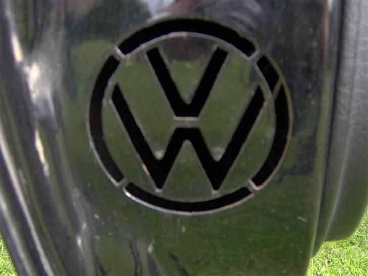 VW Golf 3 Solgt - VW mærket i døren billede 9