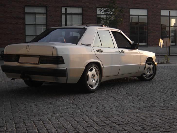 Mercedes Benz 190e (Solgt) billede 2