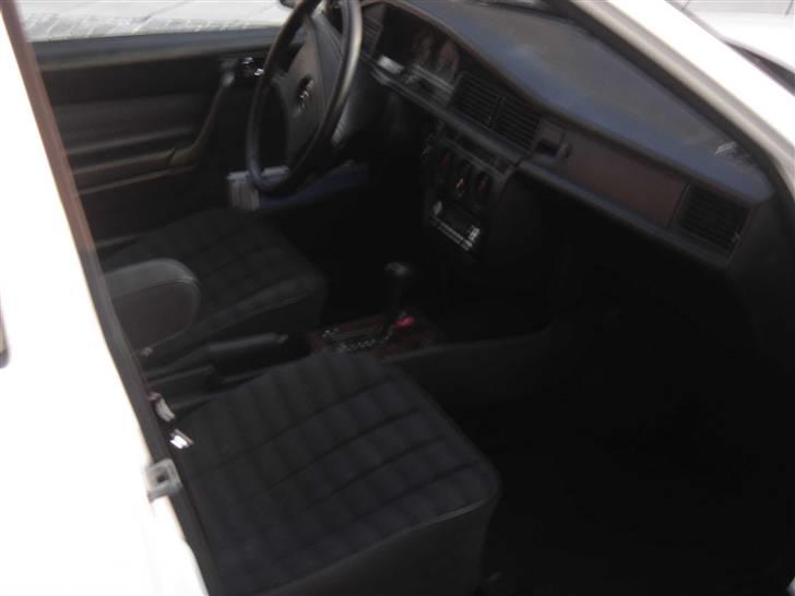 Mercedes Benz 190e (Solgt) billede 9