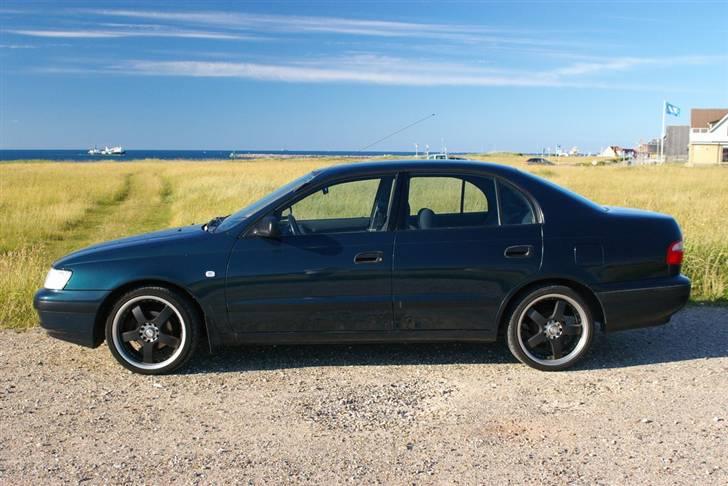 Toyota Carina E [SOLGT] billede 2