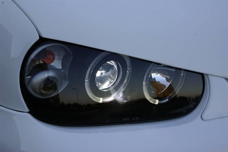 VW Golf 4  (SOLGT & DØD) billede 10