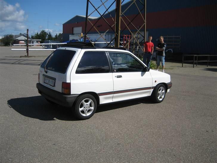 Mazda 121 Canvas top LX billede 3