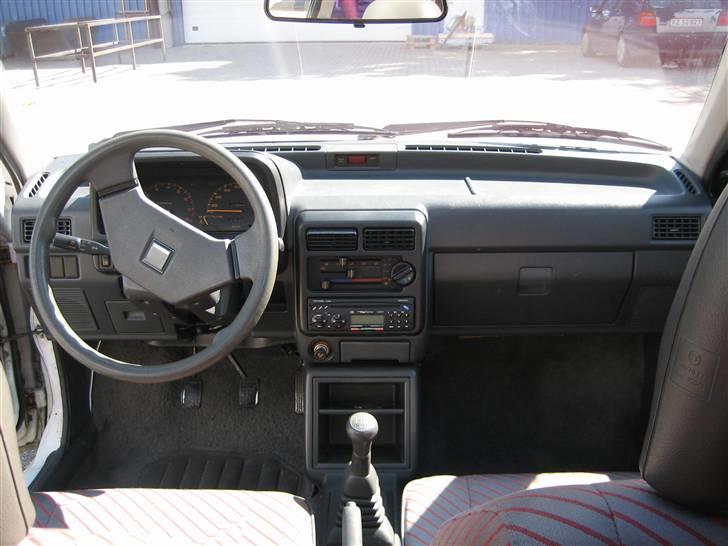 Mazda 121 Canvas top LX billede 6