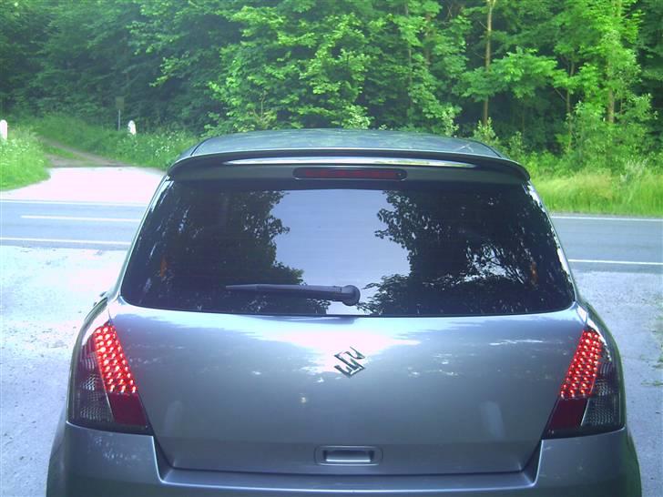 Suzuki Swift - Diodebaglygter i mørkt glas billede 8