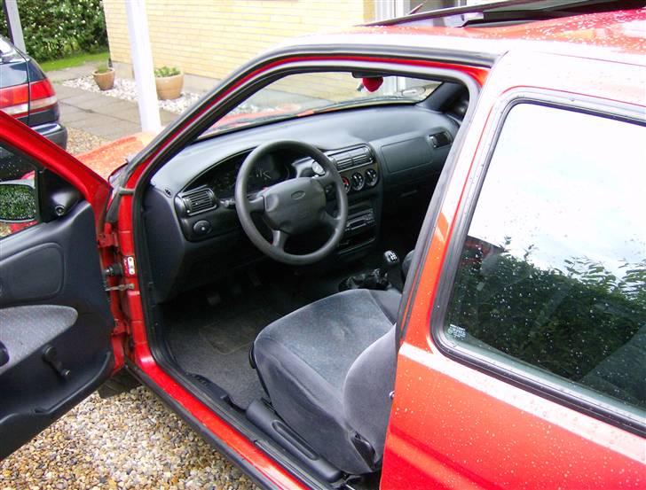 Ford escort 1.6 16v solgt billede 3