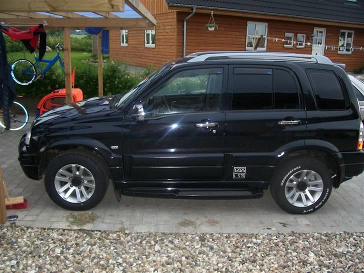 Suzuki Grand Vitara 2,0 *solgt* billede 3