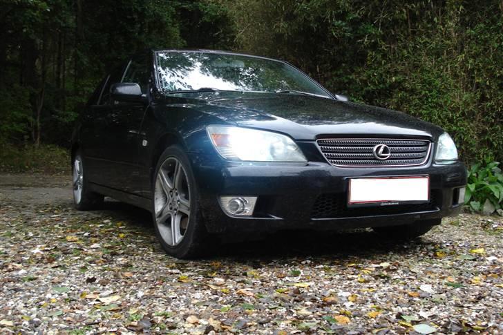 Lexus IS200 Sport *Solgt* billede 6