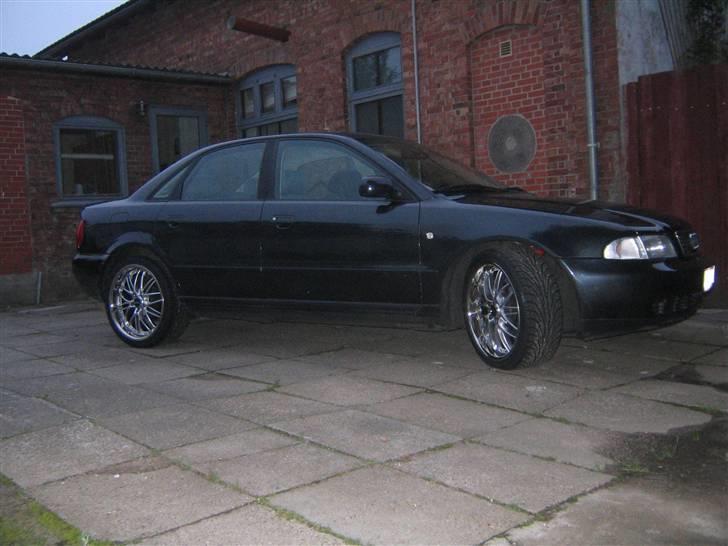 Audi A4 TURBO SOLGT billede 9