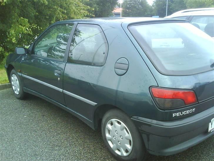 Peugeot 306 *solgt* - Stadig med kedelige stålfælg billede 2