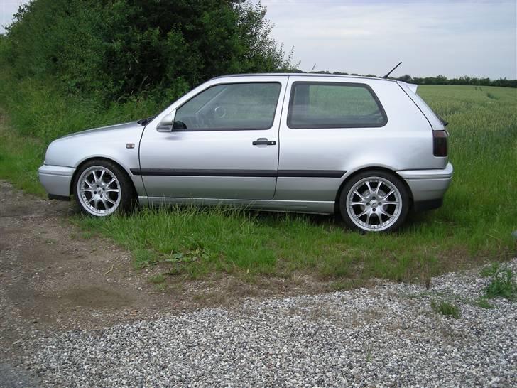 VW golf 3     SOLGT     billede 1