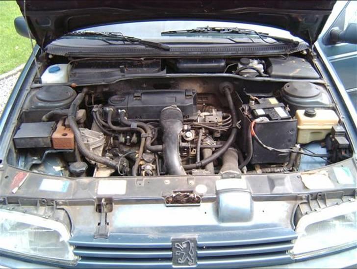 Peugeot 405 1,8i Style billede 17