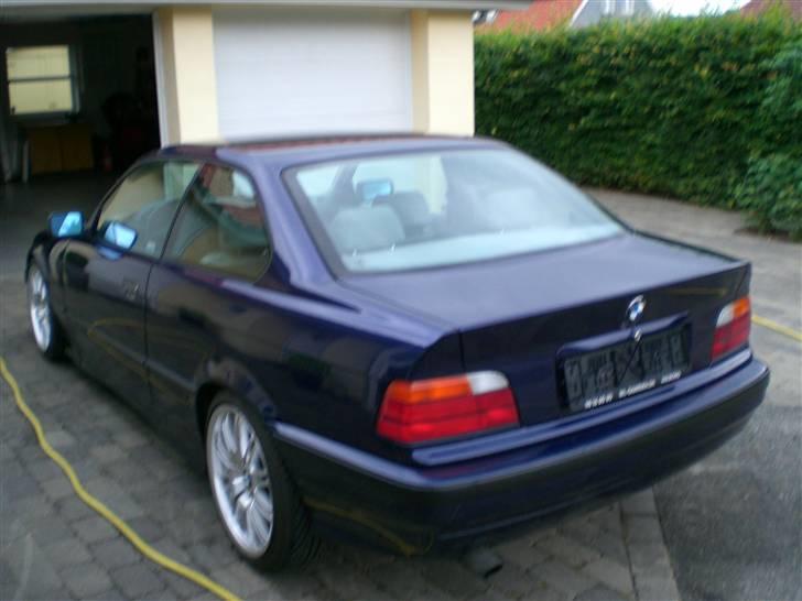 BMW 320i coupe E36 solgt billede 3