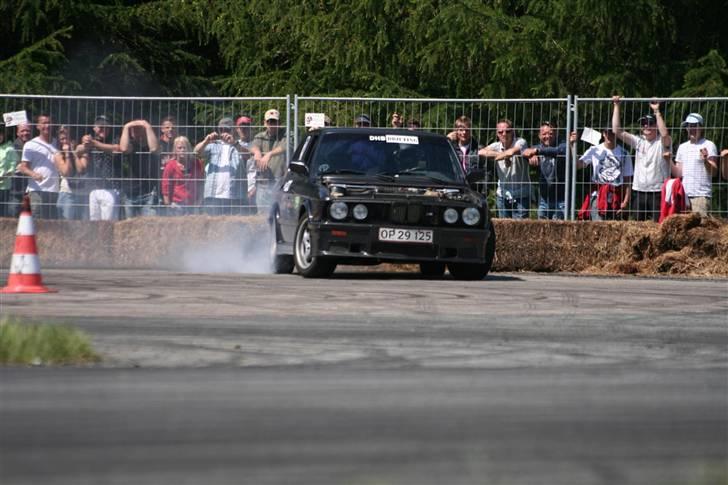 BMW e28 (SOLGT) - tilbage på rette spor i go stil  billede 16