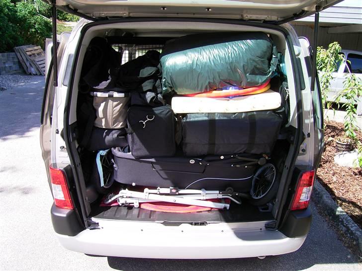 Citroën Berlingo SOLGT - Helt godt gået, vores tidligere Passat fra 02, havde ikke spist alt det her...  Pakket til jomfrurejse til Thorsminde ved nordvestkysten. billede 13