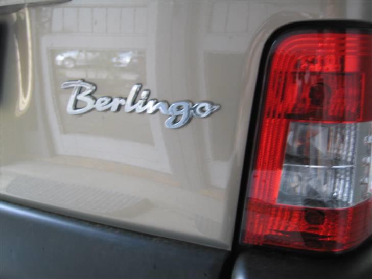 Citroën Berlingo SOLGT - En del af faceliftet på 06 udgaven, er dette ny klarglas på baglygterne, samt breder fenderlister på dørene osv. billede 16