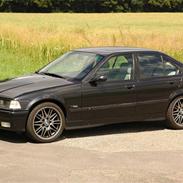 BMW 320i@323i