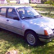 Peugeot 205 1,4 GT  5d