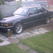 BMW 750i