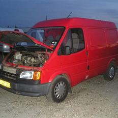 Ford Transit/ 6610 2WD *SOLGT*
