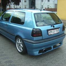 VW                    Golf 3