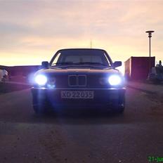 BMW 320i E30 *Solgt*