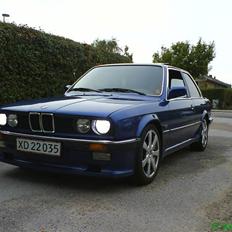 BMW 320i E30 *Solgt*