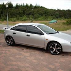 Mazda 323F BA SOLGT!