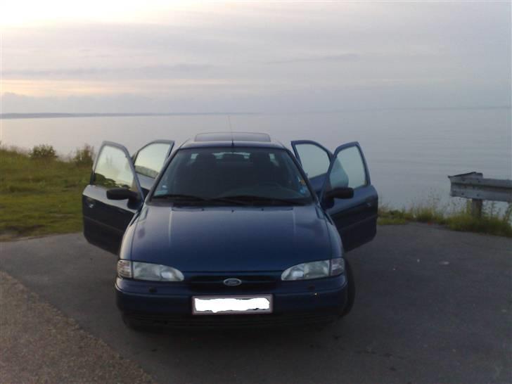 Ford Mondeo 2,5 V6 -SOLGT- billede 5