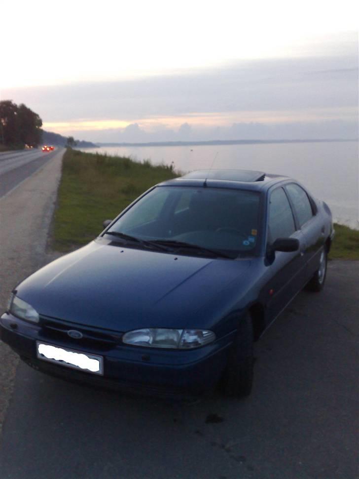 Ford Mondeo 2,5 V6 -SOLGT- billede 9