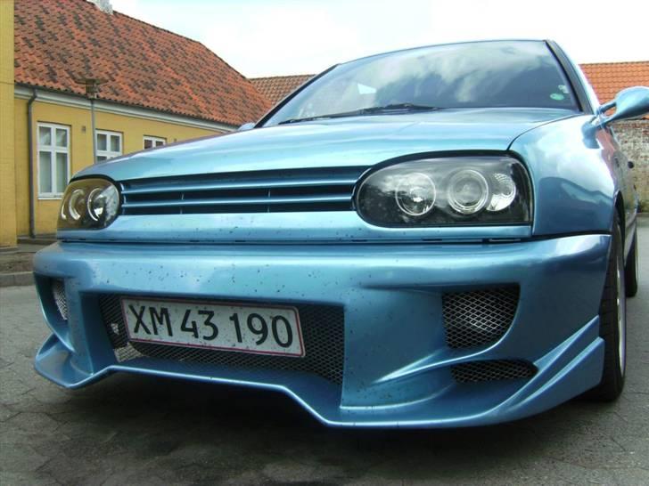 VW                    Golf 3 - Fronten igen billede 5