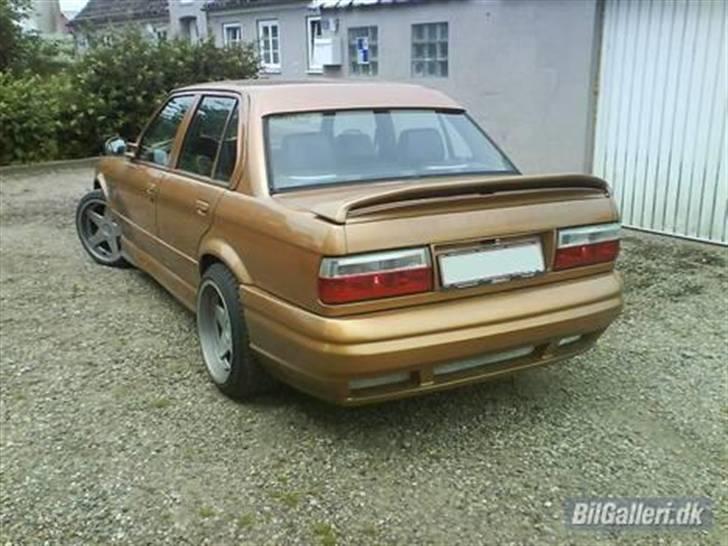 BMW e30 *Goldie* SOLGT billede 3
