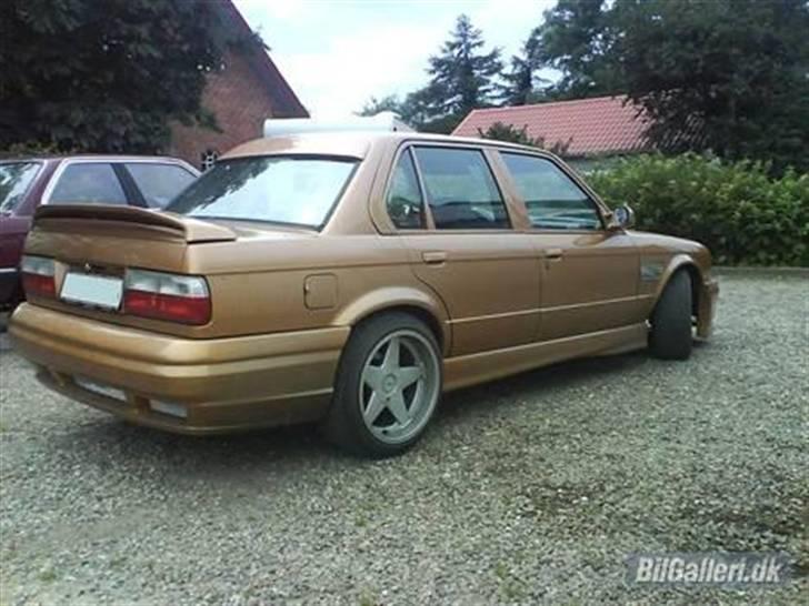 BMW e30 *Goldie* SOLGT billede 4
