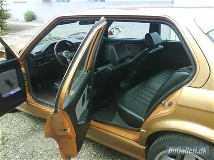 BMW e30 *Goldie* SOLGT billede 6