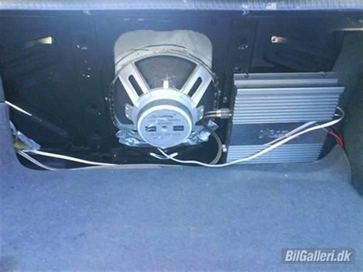 BMW e30 *Goldie* SOLGT billede 9