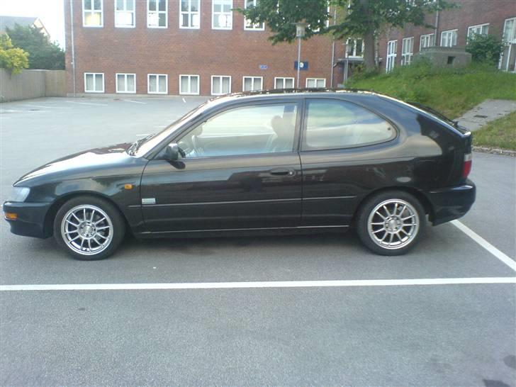 Toyota Corolla 1.6 16v SOLGT billede 3