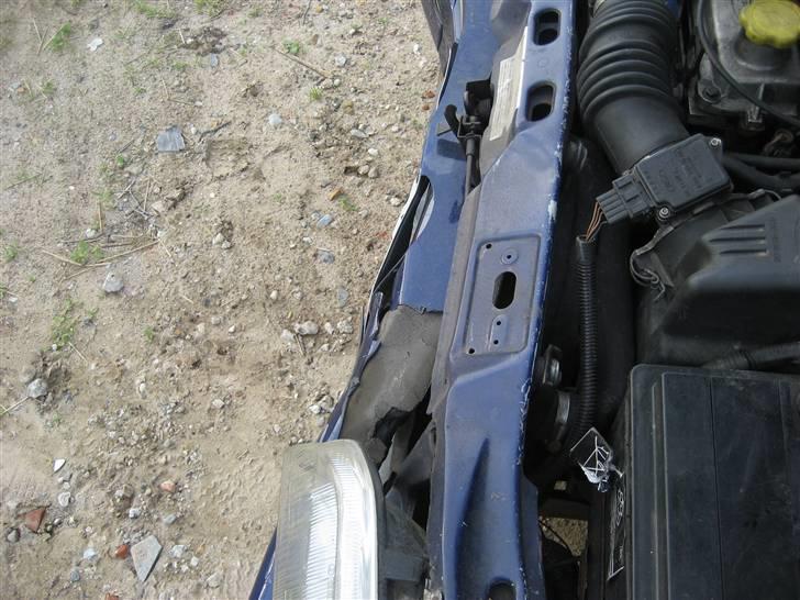 Ford Fiesta SOLGT billede 8