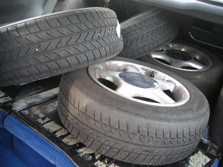 Ford Fiesta SOLGT billede 13