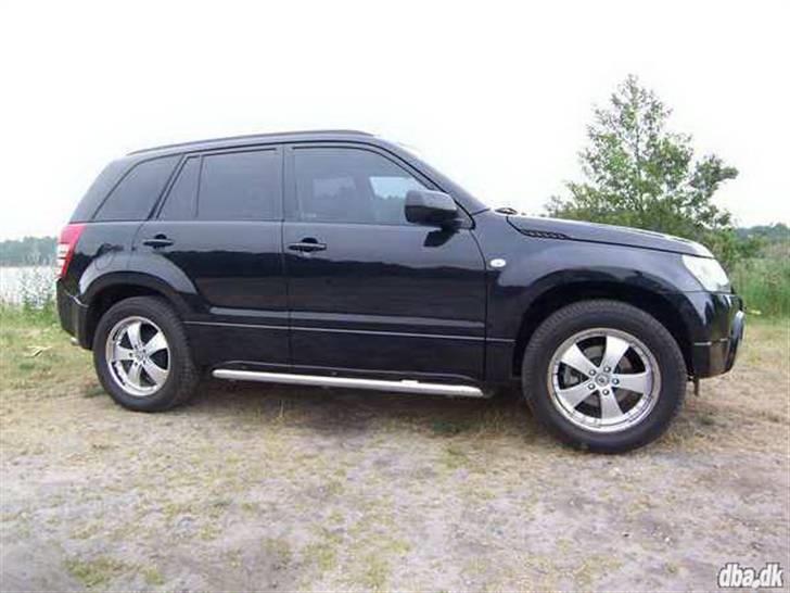 Suzuki Grand Vitara billede 1