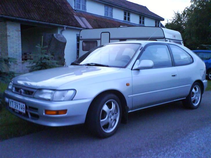 Toyota Corolla 1,3 GLS (SOLGT) billede 1
