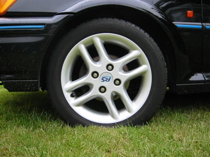 Ford Fiesta XR2i  "Solgt" - Rs 15" alufælge. billede 9