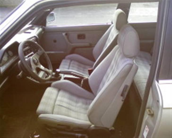 BMW 320 I SOLGT billede 2