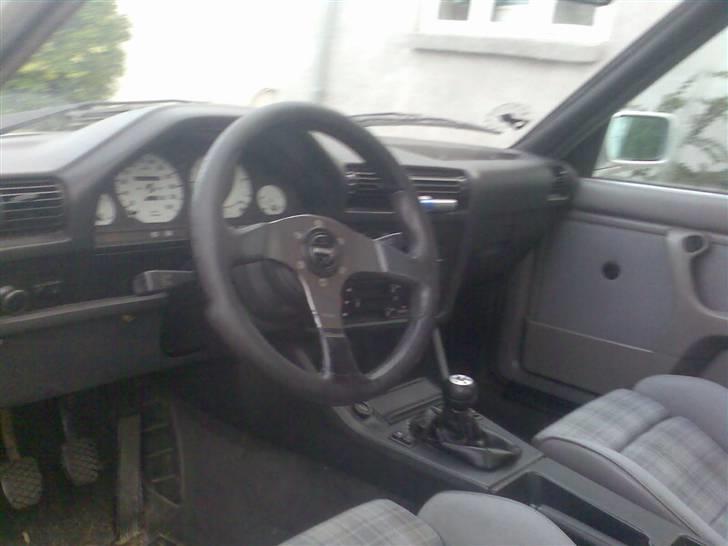 BMW 320 I SOLGT billede 5