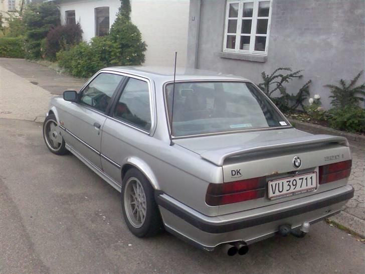 BMW 320 I SOLGT billede 6
