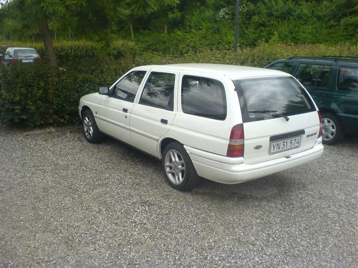 Ford Escort (solgt) billede 5