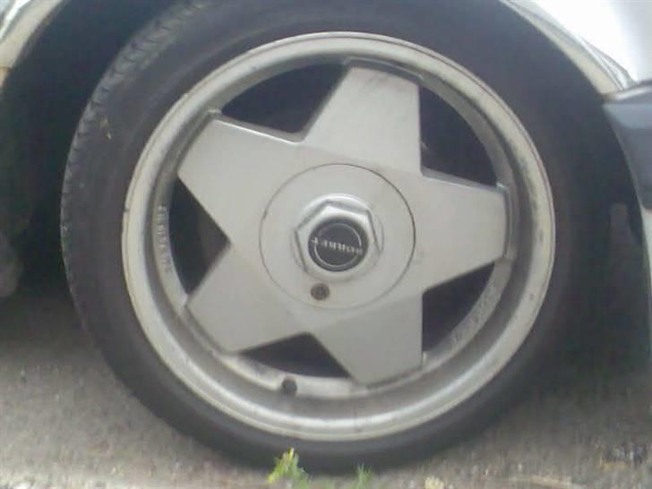 BMW 320 I SOLGT billede 9