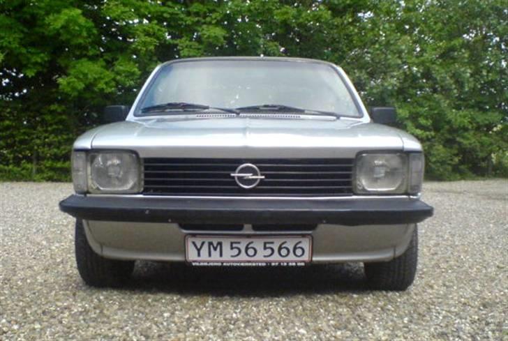 Opel Kadett C Coupe "solgt" billede 7