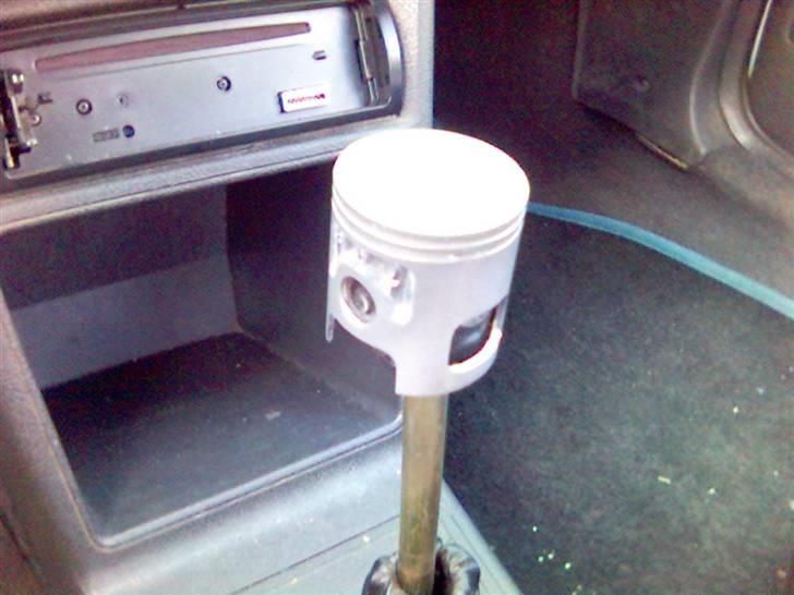 Peugeot 205 1,4 GT  5d billede 6