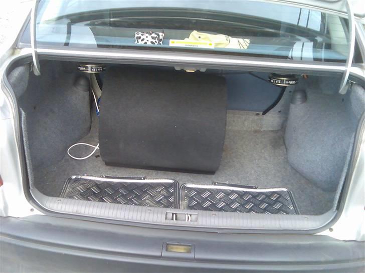 Opel Astra F Sedan billede 3