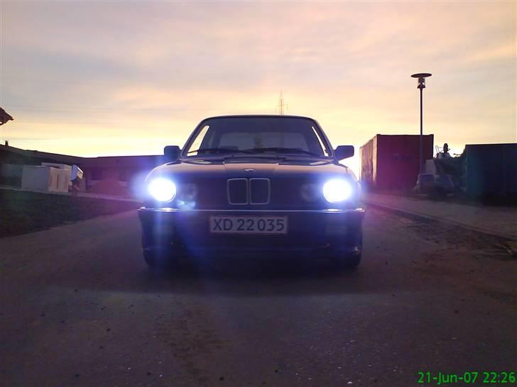 BMW 320i E30 *Solgt* billede 1